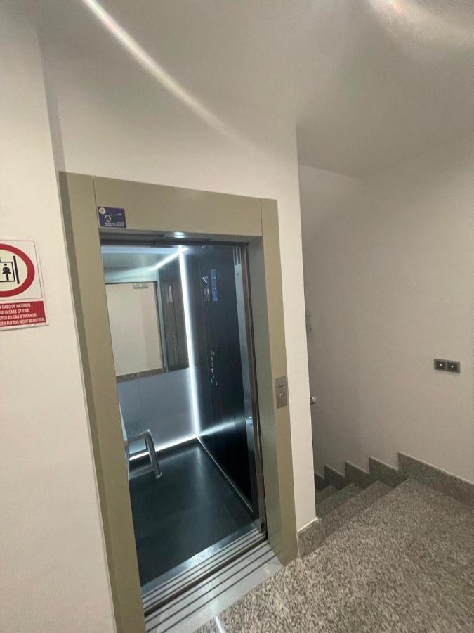 Apartamento 1 Gran8เนร์คา ภายนอก รูปภาพ