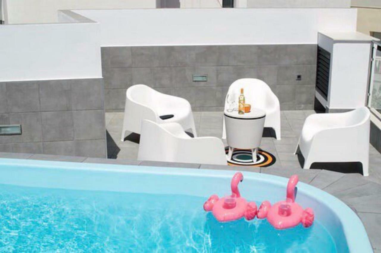 Apartamento 1 Gran8เนร์คา ภายนอก รูปภาพ