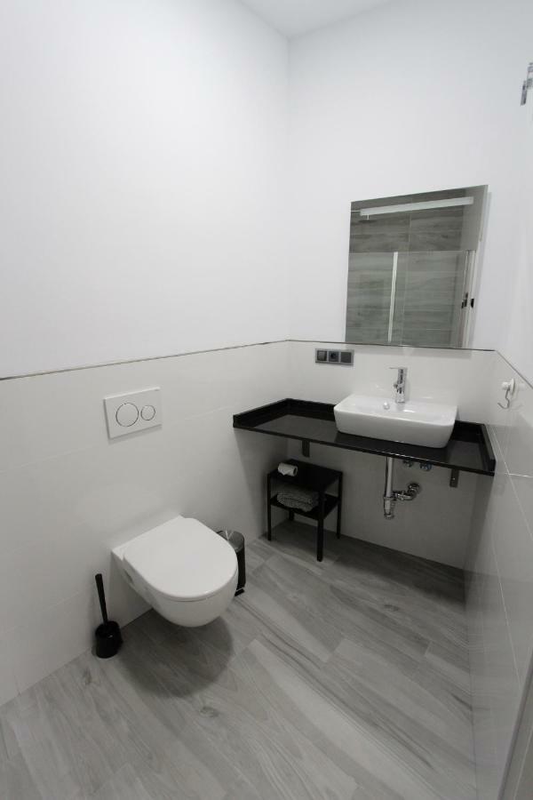 Apartamento 1 Gran8เนร์คา ภายนอก รูปภาพ