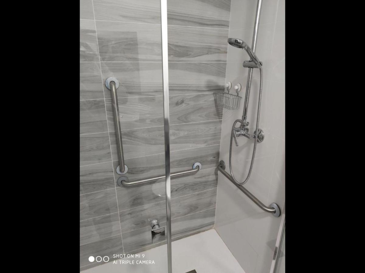 Apartamento 1 Gran8เนร์คา ภายนอก รูปภาพ